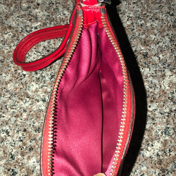 Coach wristlet - Picture 3 of 4